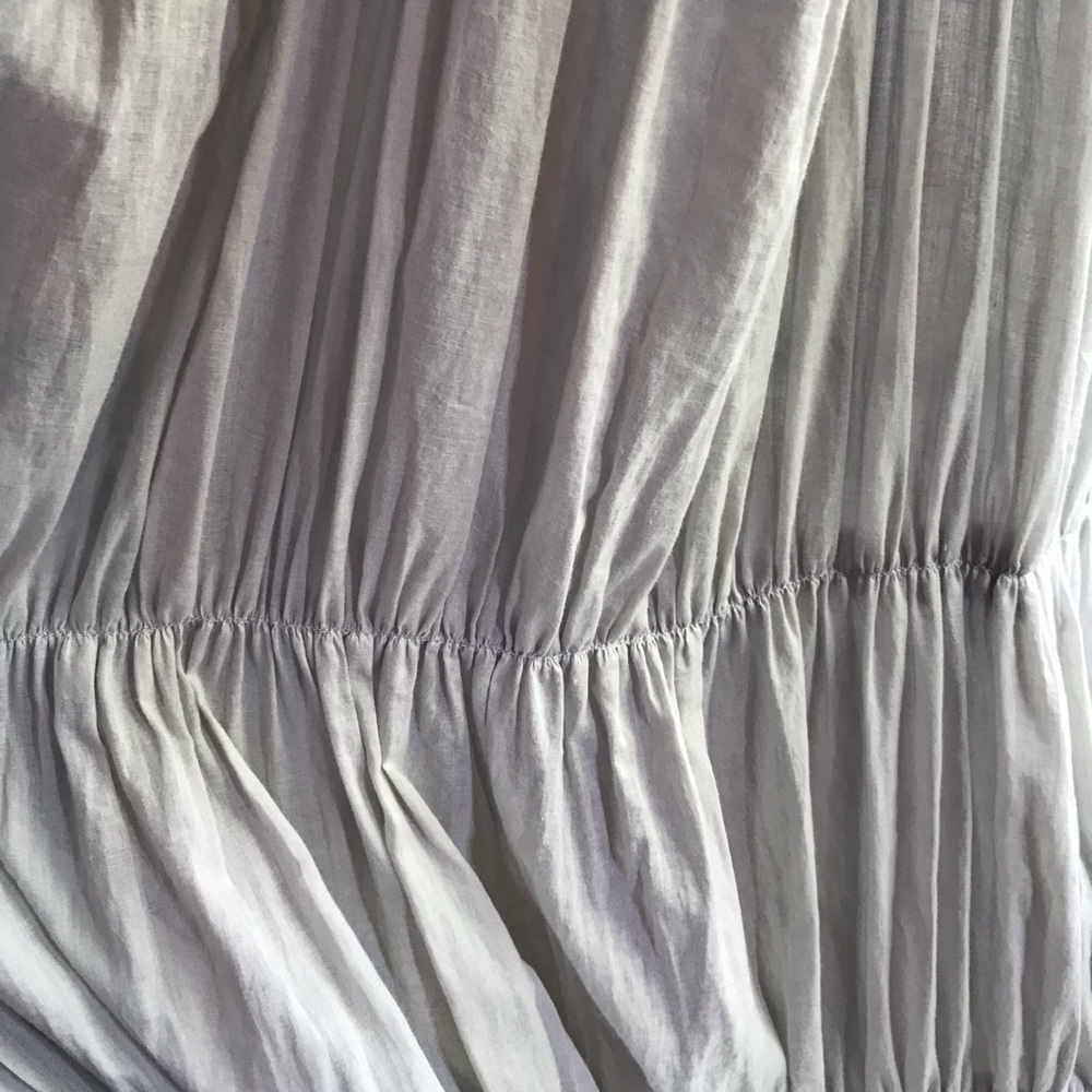 Ruffled light grey Anthropologie curtain - Picture 6 of 8